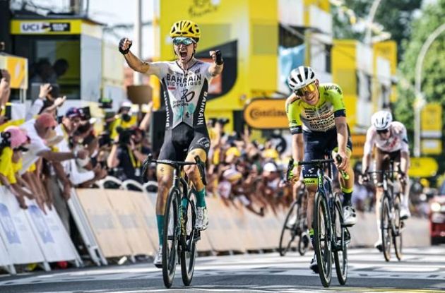 Pello Bilbao crosses the finish line as winner of stage 10 at Tour de France 2023