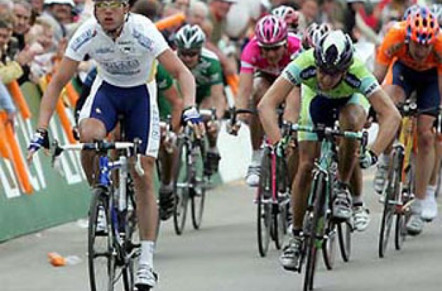 Petacchi takes the win. Photo copyright Roadcycling.com. Petacchi takes the win. Photo copyright Roadcycling.com.