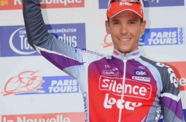 Philippe Gilbert celebrates his win on the podium. Photo copyright Fotoreporter Sirotti. Philippe Gilbert celebrates his win on the podium. Photo copyright Fotoreporter Sirotti.
