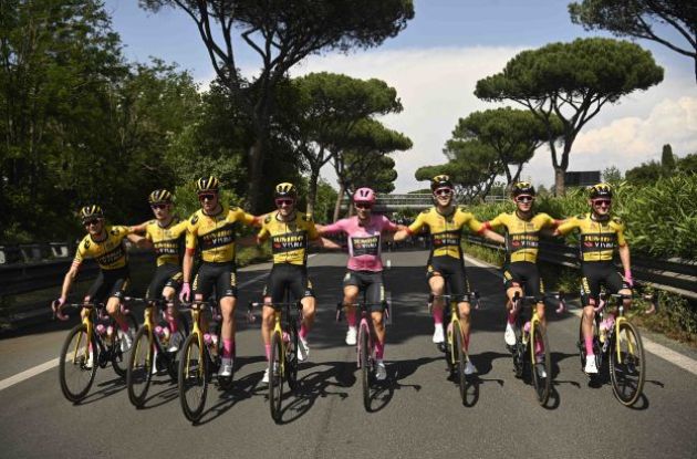 Giro d'Italia winner Primoz Roglic with his Jumbo-Visma team