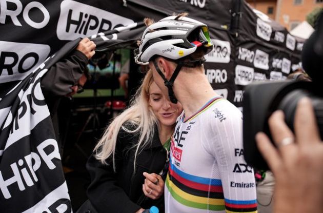 Tadej Pogacar has signed a new contract with UAE Team Emirates | RCS Sport Tadej Pogacar signs contract with UAE Team Emirates