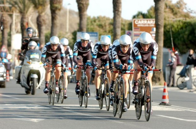 Tema Garmin-Cervelo powering forward. Photo Fotoreporter Sirotti. Tema Garmin-Cervelo powering forward. Photo Fotoreporter Sirotti.