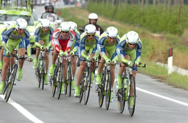 Team Liquigas on their way to team time trial victory. Watch 2010 Giro d'Italia video highlights in our Roadcycling.com video section.