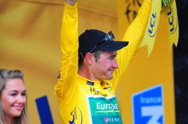 Thomas Voeckler of Team Europcar still leads the Tour de France 2011 overall.