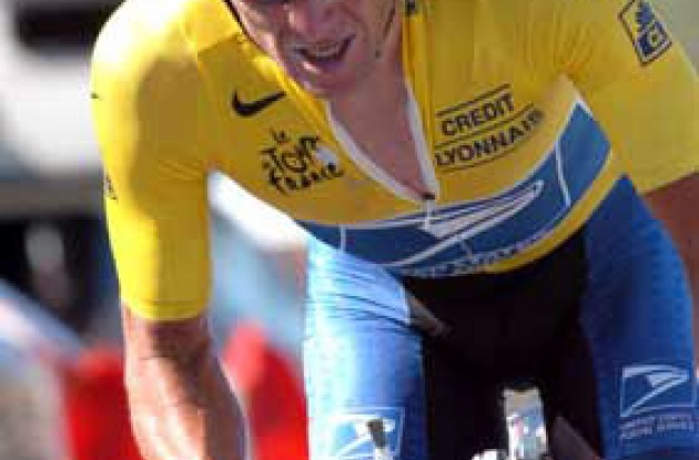 Lance Armstrong was unable to win what he has described as the most important time trial of the last five years of his career. Armstrong now has to go on the offensive in the Pyrenees starting tomorrow. If he's unable to gain time on Ullrich in the next four mountain stages, Ullrich will win the Tour. Photo copyright Fotoreporter Sirotti.