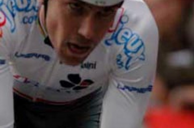 Brad McGee wins the prologue of the centenial edition of the Tour de France. Photo copyright Fotoreporter Sirotti.