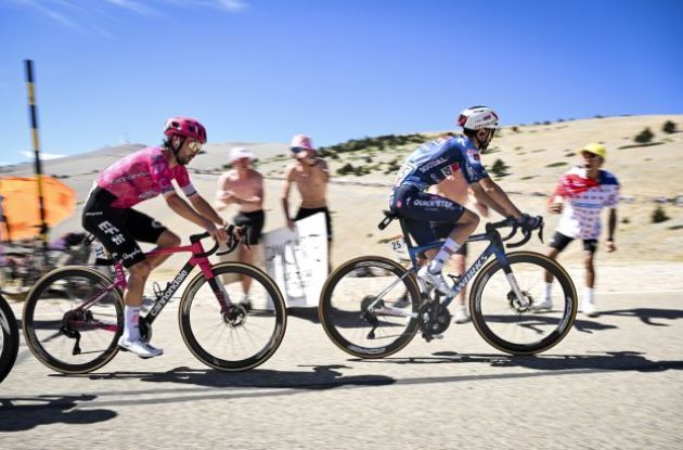 Valentin Paret Peintre and Ben Healy on Mont Ventoux