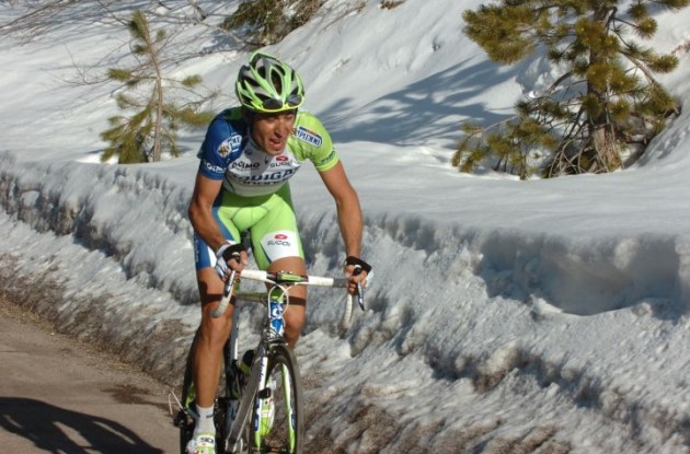 Vincenzo Nibali on his way to a stage victory in Tirreno-Adriatico 2012. Photo Fotoreporter Sirotti.