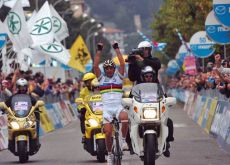 Paolo Bettini takes a beautiful win in honor of his late brother who passed away after a car accident two weeks ago. Photo copyright Fotoreporter Sirotti. Paolo Bettini takes a beautiful win in honor of his late brother who passed away after a car accident two weeks ago. Photo copyright Fotoreporter Sirotti.