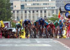 Sprint finish. Sprint finish.