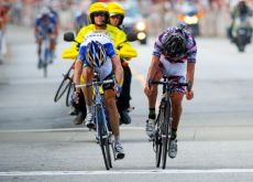 Tyler Hamilton (Team Rock Racing) does it! Tyler Hamilton (Team Rock Racing) does it!