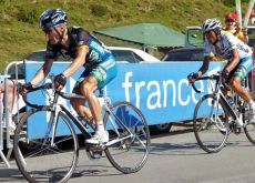 Levi Leipheimer leads Alberto Contador. Photo copyright Fotoreporter Sirotti. Levi Leipheimer leads Alberto Contador. Photo copyright Fotoreporter Sirotti.