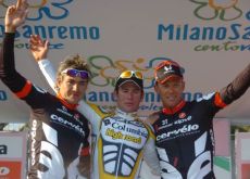 Marck Cavendish (Team Columbia-Highroad) surrounded by Team Cervelo TestTeam's powerful sprinter duo Heinrich Haussler and Thor Hushovd. Marck Cavendish (Team Columbia-Highroad) surrounded by Team Cervelo TestTeam's powerful sprinter duo Heinrich Haussler and Thor Hushovd.