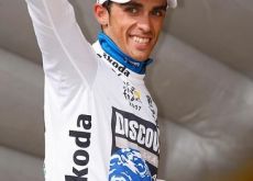 Alberto Contador (Team Discovery Channel) on the podium. Photo copyright <A HREF="http://www.photoshelter.com/usr-show?U_ID=U0000yEwV90OAoAE" TARGET="_BLANK">www.BenRossPhotography.com</A>. Alberto Contador (Team Discovery Channel) on the podium. Photo copyright <A HREF="http://www.photoshelter.com/usr-show?U_ID=U0000yEwV90OAoAE" TARGET="_BLANK">www.BenRossPhotography.com</A>.