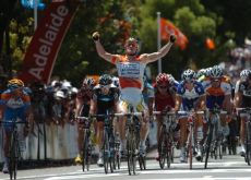 Andre Greipel wins. Photo copyright Fotoreporter Sirotti. Andre Greipel wins. Photo copyright Fotoreporter Sirotti.