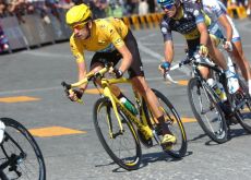 Team Sky Procycling's Bradley Wiggins arrives on the Champs Elysees in Paris. Photo Fotoreporter Sirotti.