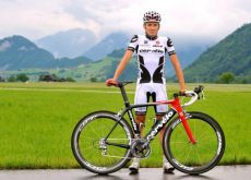 Cervelo TestTeam's new summer team kit for the 2009 Tour de France. Photo copyright Tim de Waele. Cervelo TestTeam's new summer team kit for the 2009 Tour de France. Photo copyright Tim de Waele.