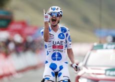 Jay Vine crosses the finish line as winner of stage 10 | Unipublic Jay Vine has won stage 10 at Vuelta a Espana 2025