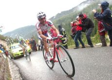 Joaquin Rodriguez climbs followed by Voncenzo Nibali. Photo Fotoreporter Sirotti. Joaquin Rodriguez climbs followed by Voncenzo Nibali. Photo Fotoreporter Sirotti.