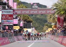 Jonathan Milan sprints to victory in stage 4 of Giro d'Italia