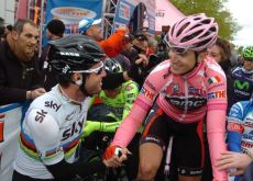 World Champion Mark Cavendish congratulates Taylor Phinney on his Giro d'Italia lead. Photo Fotoreporter Sirotti.