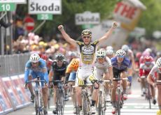 Matthew Goss (Team Columbia-HTC) wins stage 9 of the Giro d'Italia 2010. Photo copyright Fotoreporter Sirotti. Matthew Goss (Team Columbia-HTC) wins stage 9 of the Giro d'Italia 2010. Photo copyright Fotoreporter Sirotti.