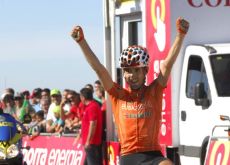 Mikel Nieve returns success to Team Euskaltel in the 2010 Vuelta a Espana by winning stage 16. Photo copyright Fotoreporter Sirotti. Mikel Nieve returns success to Team Euskaltel in the 2010 Vuelta a Espana by winning stage 16. Photo copyright Fotoreporter Sirotti.