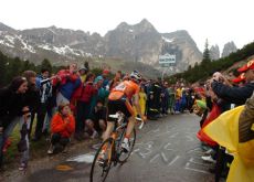 Nieve on his way to stage victory. Photo Fotoreporter Sirotti. Nieve on his way to stage victory. Photo Fotoreporter Sirotti.