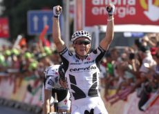 Simon Gerrans (Cervelo TestTeam) takes a great win! Photo copyright Fotoreporter Sirotti. Simon Gerrans (Cervelo TestTeam) takes a great win! Photo copyright Fotoreporter Sirotti.
